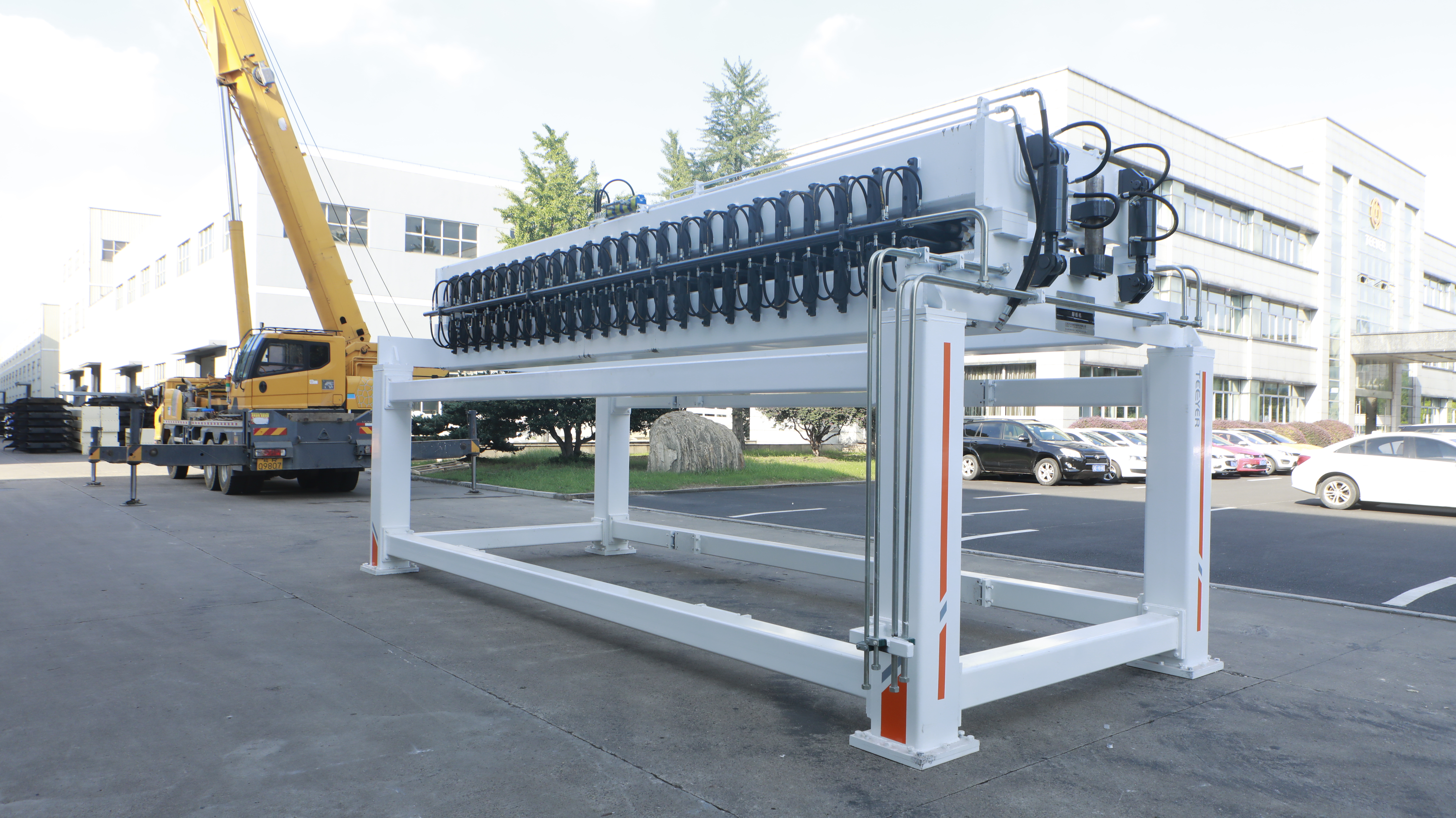 Pemisah pengangkat platform hidrolik besi presisi tinggi